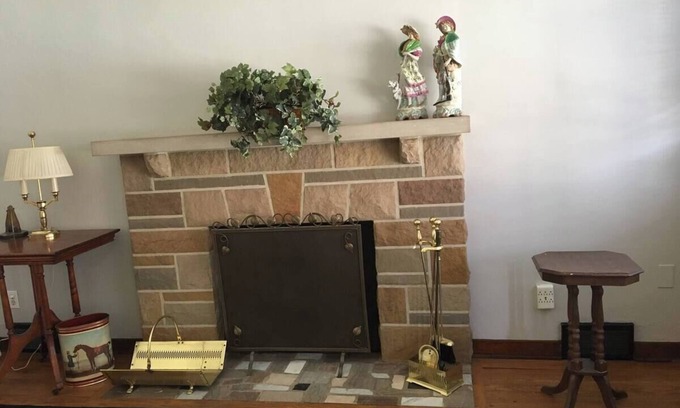 Forest Hills Apartment | Traditional decor, 1Br, 1Ba, NO steps US OPEN