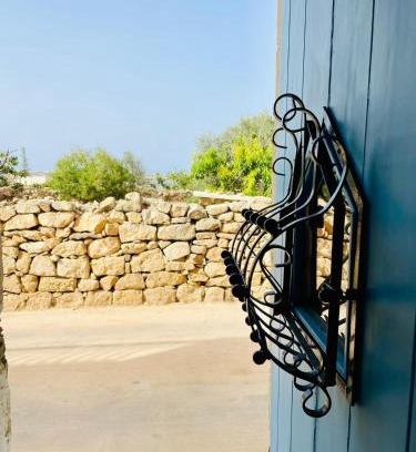 Birzebbuga Apartment | Traditional entire maisonette close to airport
