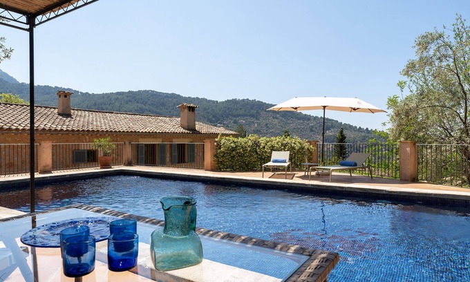 Deia House | TRADITIONAL HOUSE. IDEAL FOR FAMILY. PRIVATE POOL. WIFI WITH FIBER. A/C