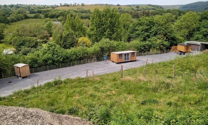 Llandovery Cabin | Tranquil Cabin Retreat in Llandovery