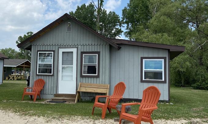 West Branch Cabin | Tranquil Cabin Retreat: Stunning Lake Views and Abundant Recreation