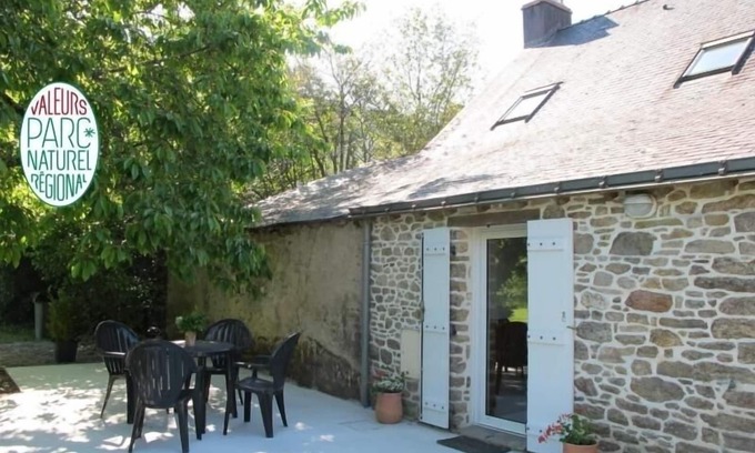 Herbignac Cottage | Tranquil Family Cottage in Brière Park with Garden & Play Area