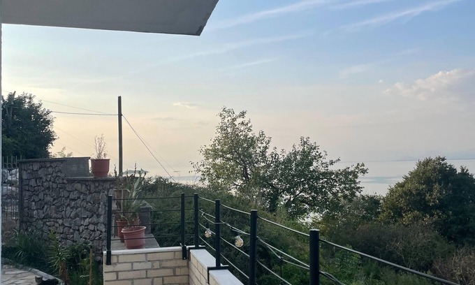 Shkoder Villa | TRANQUIL LAKEHOUSE 3bedroom Villa in Zogaj Shkodër with breathtaking Lake views