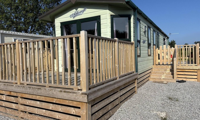 Wesham Cabin | Tranquil Lodge Retreat in Preston Countryside