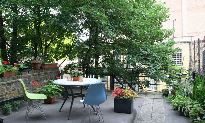 Ferndale Apartment | Tranquil Oasis by Pop Brixton