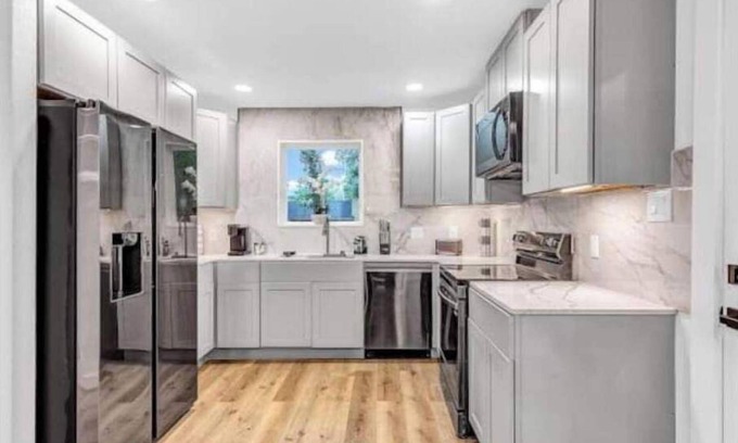 East MLK House | Tranquil Oasis in East Austin