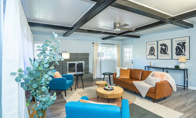 North Redondo House | Tranquil Oasis: Mins to LAX. Downtown LA & Orange County. SoFi/Redondo/Disney