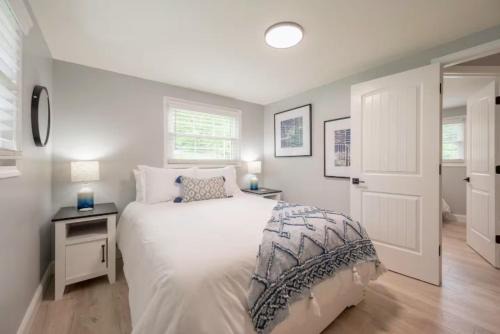 Blacksburg Villa | Tranquil Retreat - Conveniently Located