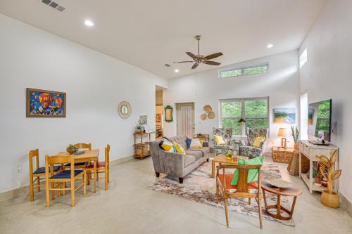Log Cabin House | Tranquil Retreat Half-Mi to Cedar Creek Reservoir