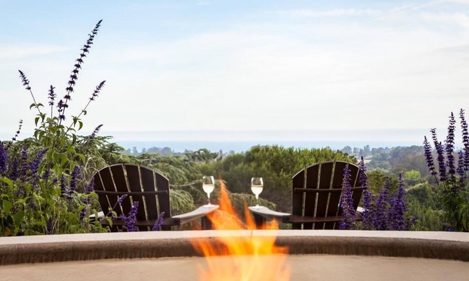 Live Oak Hotel | Tranquil Retreat: Poolside Bliss, Trail Access in Scenic Santa Cruz Surrounding