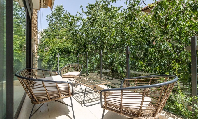 Katamon Apartment | Tranquil, spacious, comfortable, Best Location. Sleeps 6