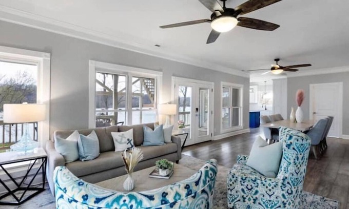 Ashland City House | Tranquil waterfront getaway