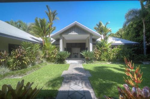 Craiglie House | Tranquility By The Course Port Douglas