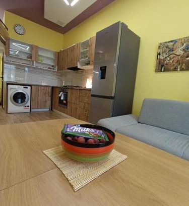 rayon Triaditsa Apartment | Tranquility Lodge with free parking!