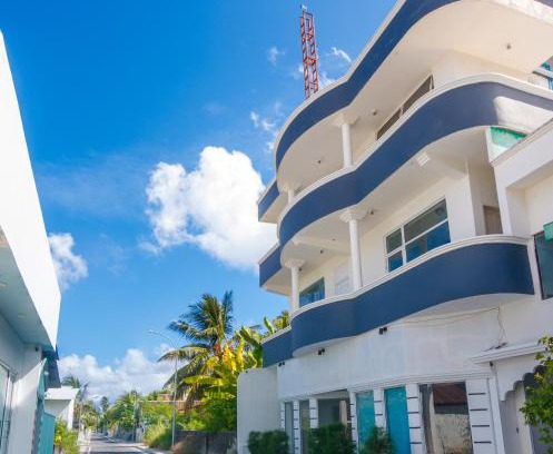Maradhoo House | Transit Tower