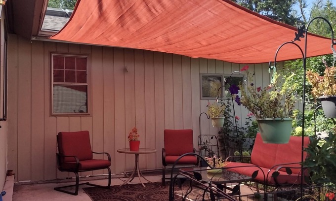 Baraboo Apartment | TRAVELERS! In the heart of Baraboo, close to SSM Hospital!