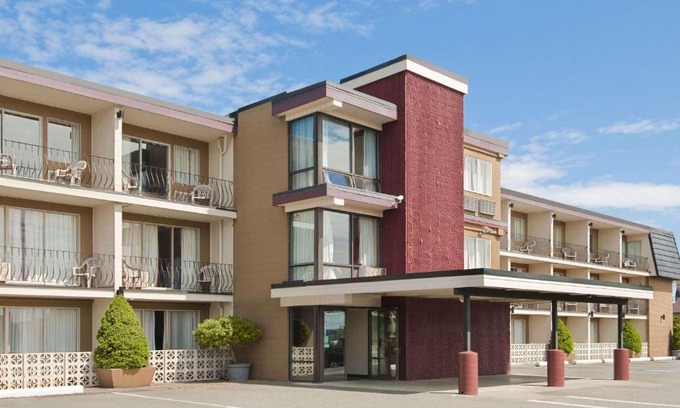 Regional District of Nanaimo Hotel | Travelodge by Wyndham Nanaimo