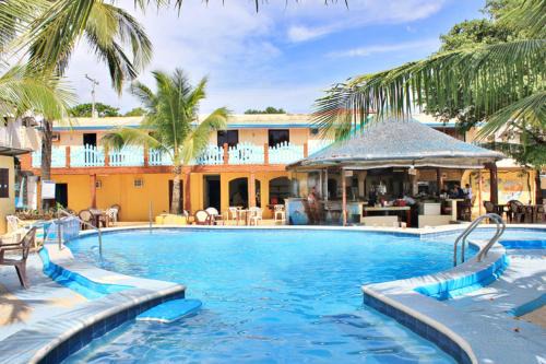 Barretto Hotel | Treasure Island Beach Resort