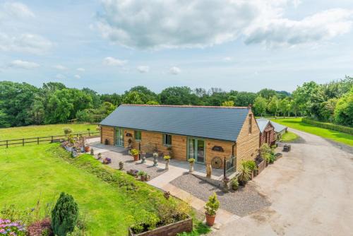 Cardiff House | Tredodridge Barn Retreat