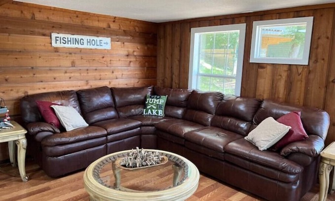 Avinger House | Tree House Cabin