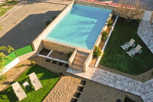 Quinta Do Conde House | Tree House - Casa Limoeiro