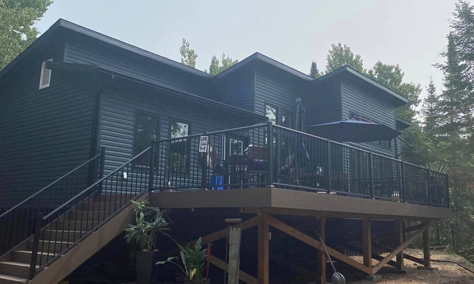 Lac du Bonnet Cabin | Tree Top Getaway in exclusive Cape Coppermine