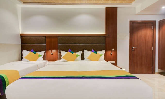 Navi Mumbai Hotel | Treebo Trip Aarush Inn