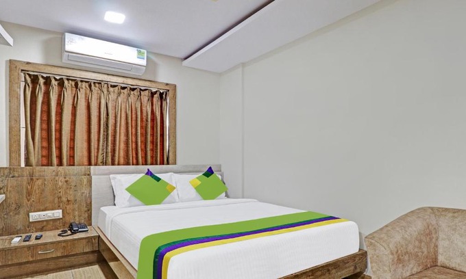 Jayanagar Hotel | Treebo Zion