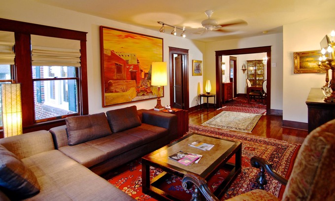 Neartown Apartment | Treehouse in Montrose