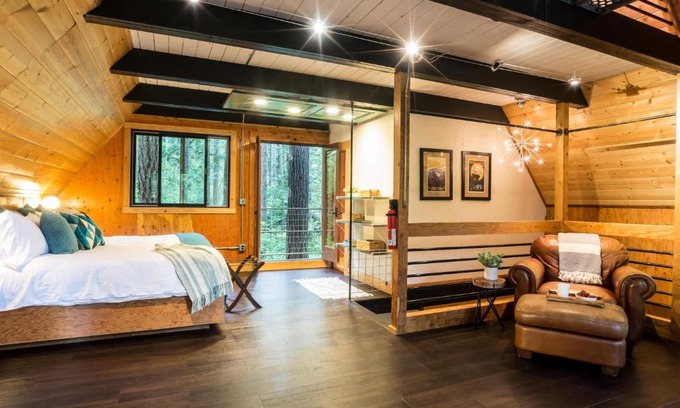 Glacier House | Treetop Hideaway, Sleeps 2