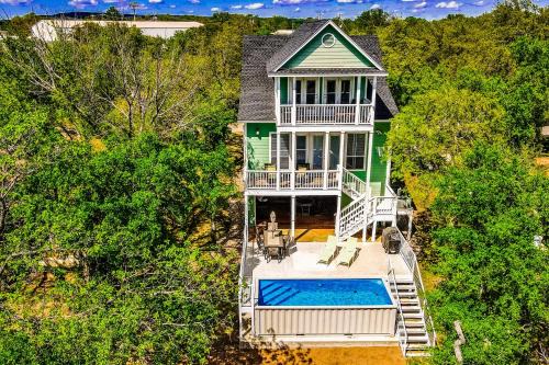 Kingsland House | Treetop on LBJ