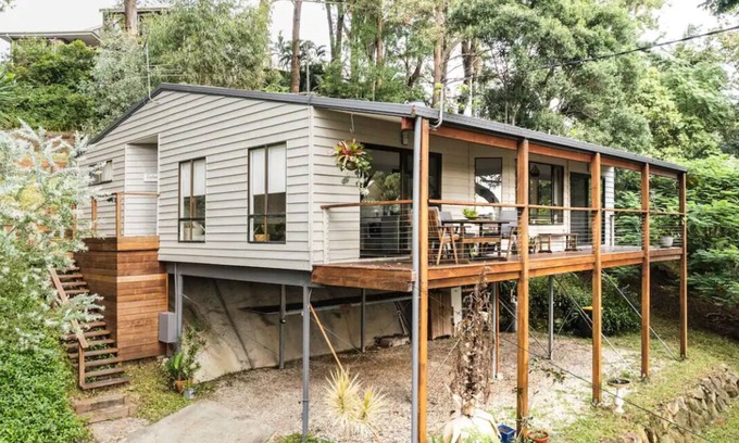 Tweed Heads West House | Treetops: 3-Bedroom Open Plan Balcony House