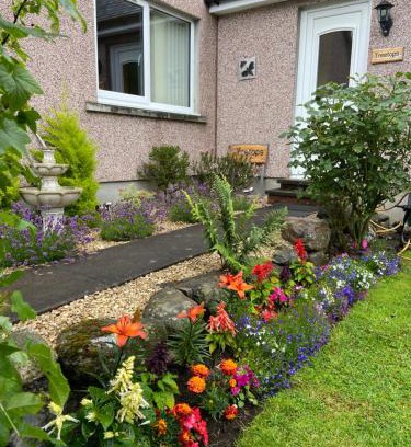 East Lewiston House | Treetops Bungalow Loch Ness