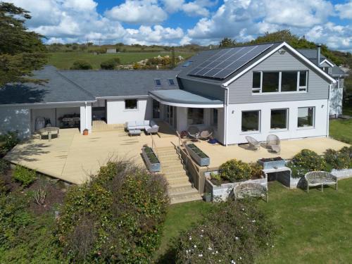 Penryn House | Tregaron