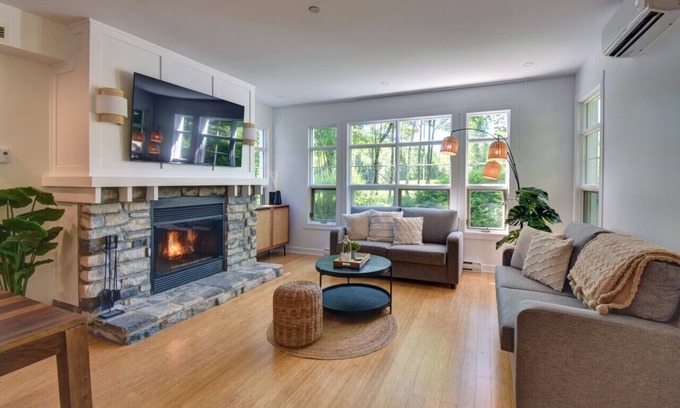 Mont-Tremblant Apartment | Tremblant Prestige - Les Eaux 227-6