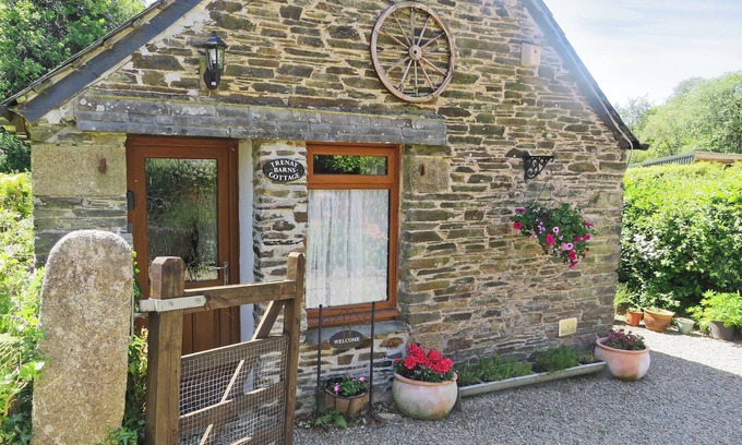 Mount Cottage | Trenay Barns Cottage