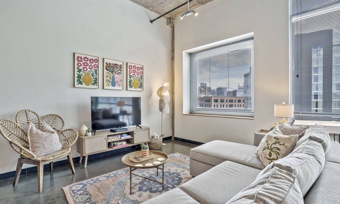 The Gulch Condo | Trendy & Central Gulch Condo!