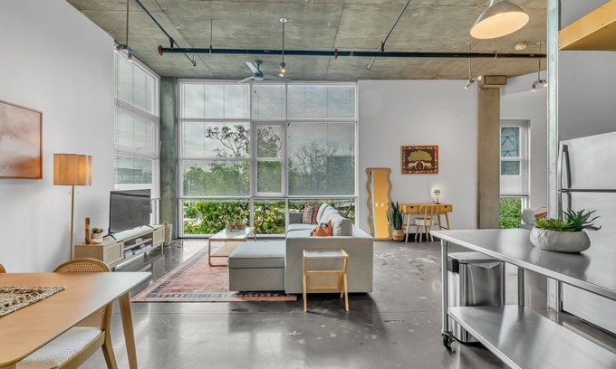 The Gulch Apartment | Trendy Gulch Studio Near Nashville Hotspots