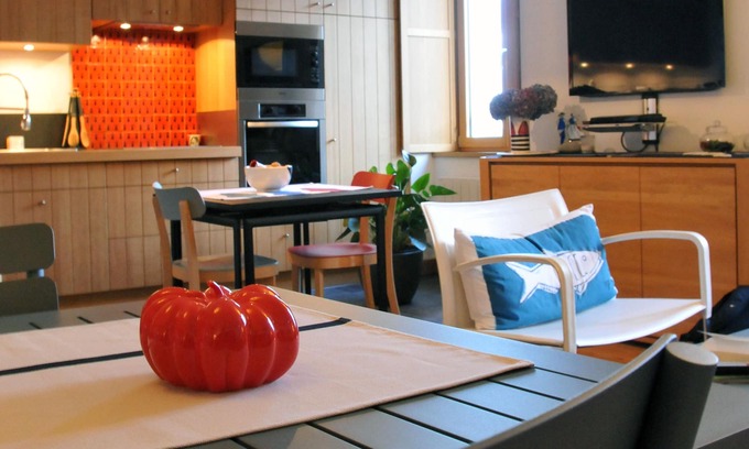 Concarneau Apartment | Trės beautiful 70 M2 listed apartment, harbor view and enclosed town with closed garage.