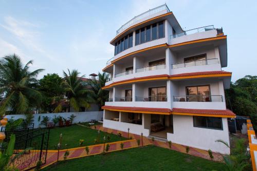 Morjim Hotel | Tridiva Morjim 150 Meters to Morjim Beach
