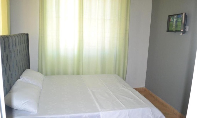 Dar es Salaam Bed & Breakfast | Triple G Inn & Pub