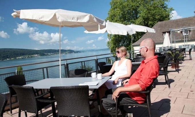 Reichenau Apartment | Triple room with one single bed and one bunk bed, shower/WC