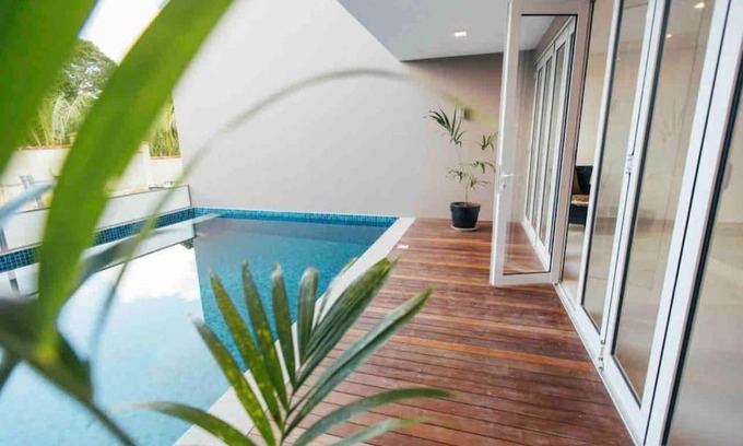 La Misere Villa | Triplex Villa & Private Pool - CliffHanger Villas