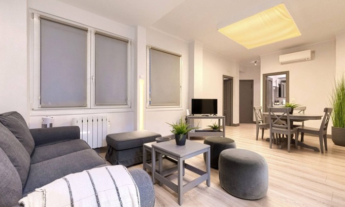 Castanos Apartment | Tristán Cozy design house in a privileged area