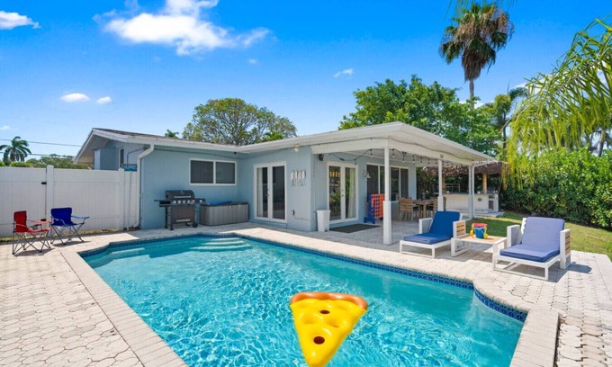 Lauderdale Isles House | Tropical 4BR w/Pool & Views!
