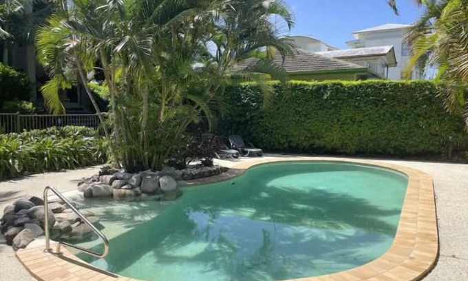 Noosaville Apartment | Tropical Apartment with Pool Area
