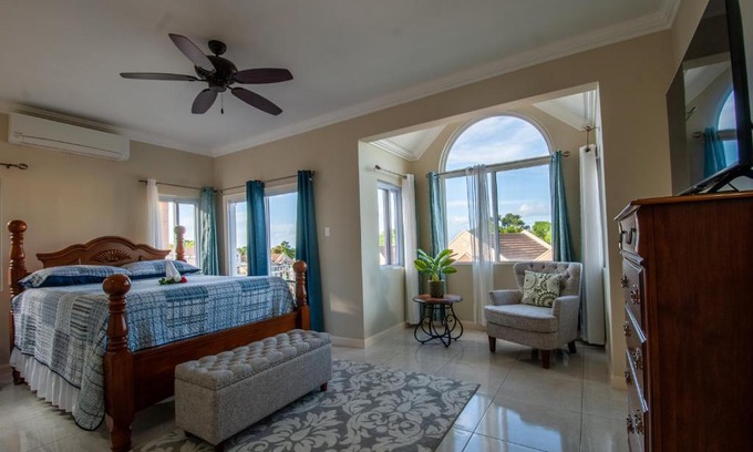Ocho Rios House | Tropical Impression