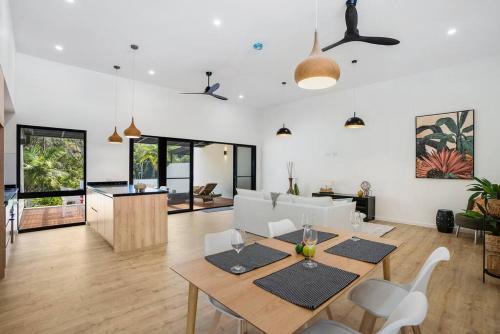 Kuranda House | Tropical Kuranda Modern Retreat