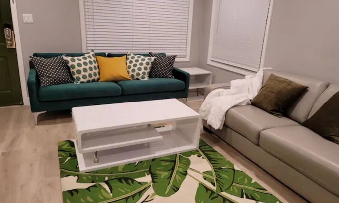 Cherryland House | Tropical Modern Resort for Your Perfect Vacation