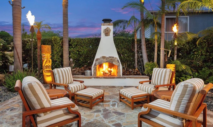 Encinitas House | Tropical Palms Plantation Beach Cottage - Historic Encinitas Walking District